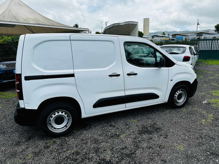 CITROEN Berlingo 1.5 BlueHDi 16V FAP 75 cv (Photo 4)