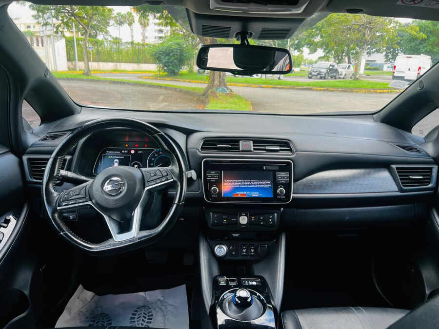 NISSAN LEAF (Photo 7)