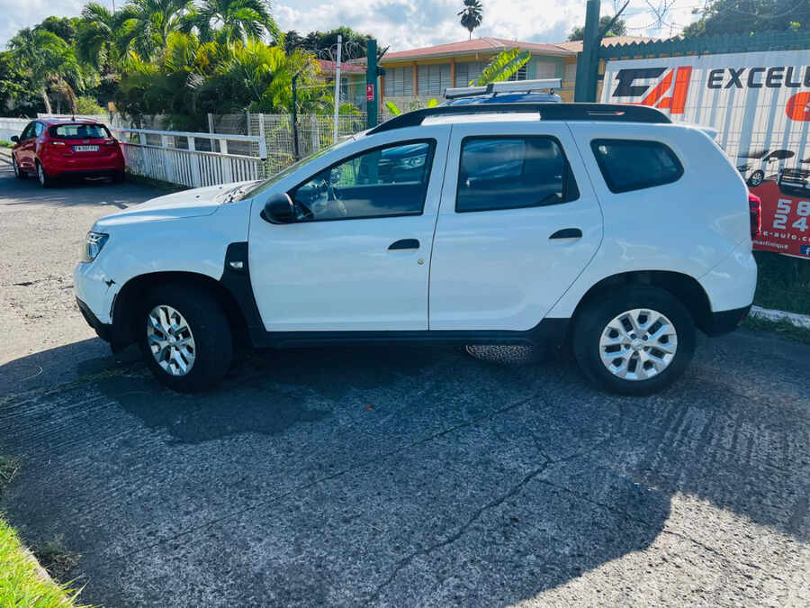 DACIA DUSTER 1.0L TCE 90CH 15 ANS 4X2 (Photo 6)