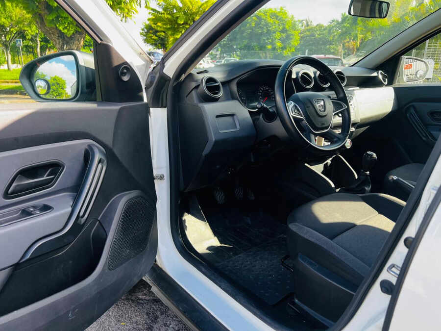 DACIA DUSTER 1.0L TCE 90CH 15 ANS 4X2 (Photo 9)